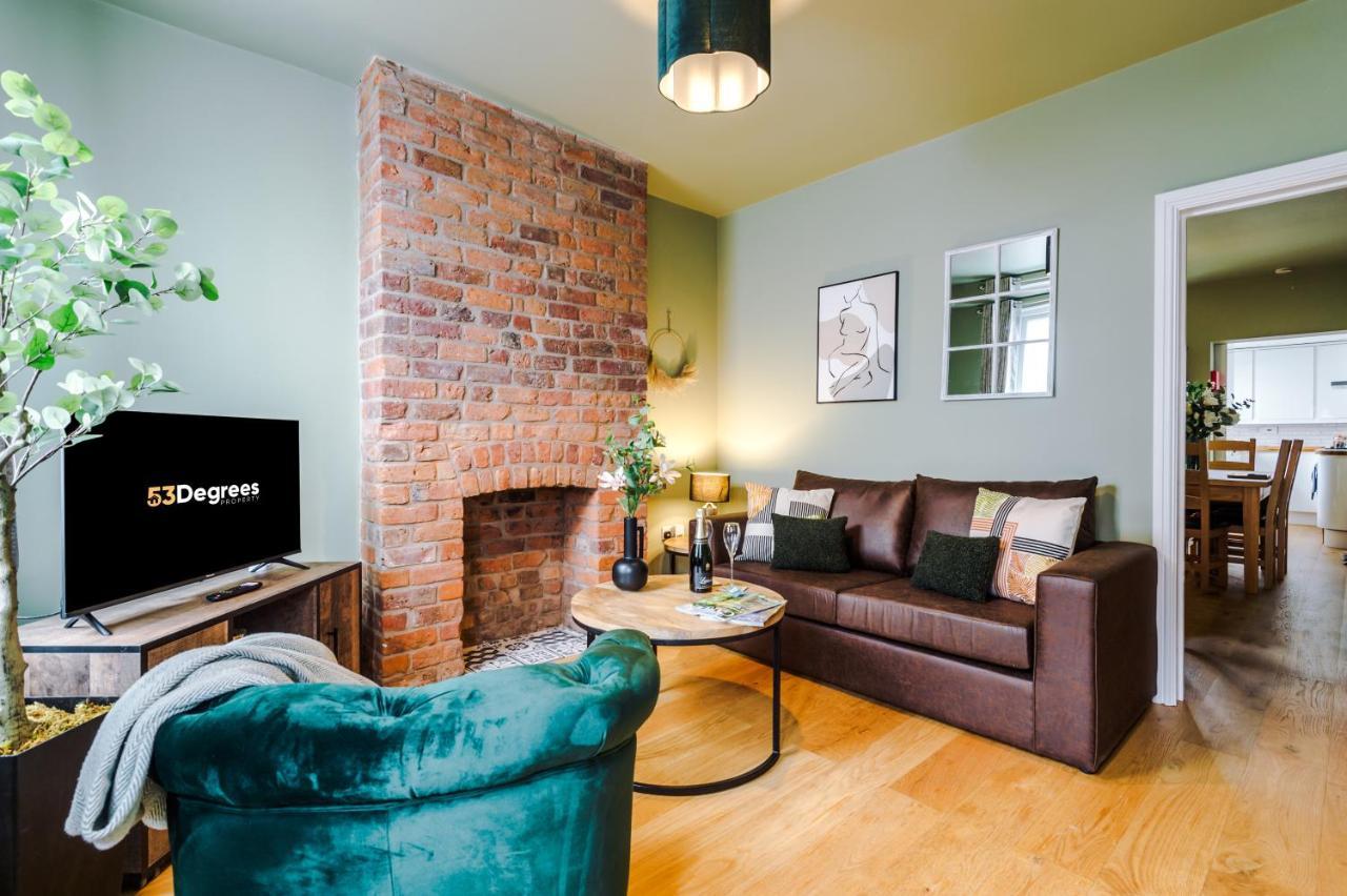 New! Gorgeous 2-Bed Home In Chester City Centre By 53 Degrees Property - Incredible Location, Ideal For Small Groups - Sleeps 6! Екстер'єр фото
