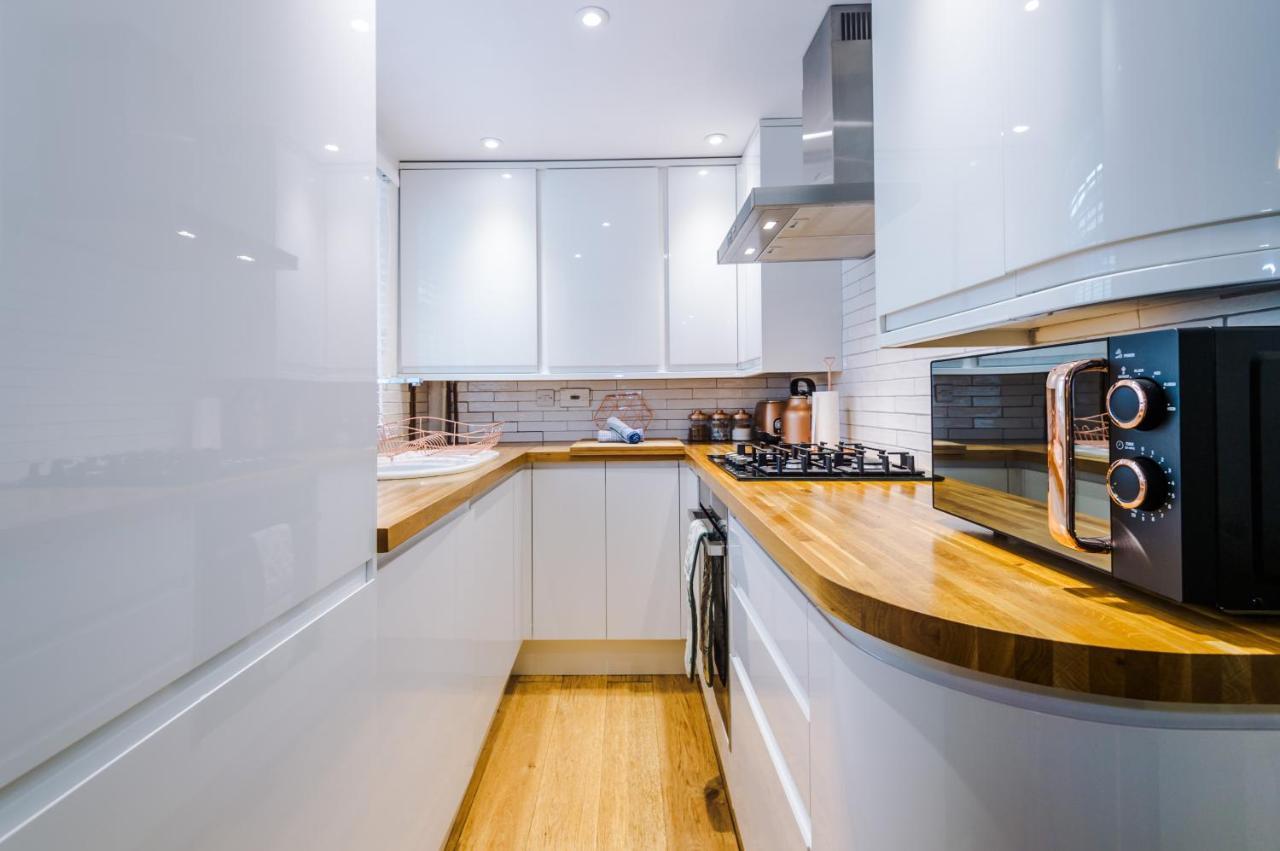 New! Gorgeous 2-Bed Home In Chester City Centre By 53 Degrees Property - Incredible Location, Ideal For Small Groups - Sleeps 6! Екстер'єр фото