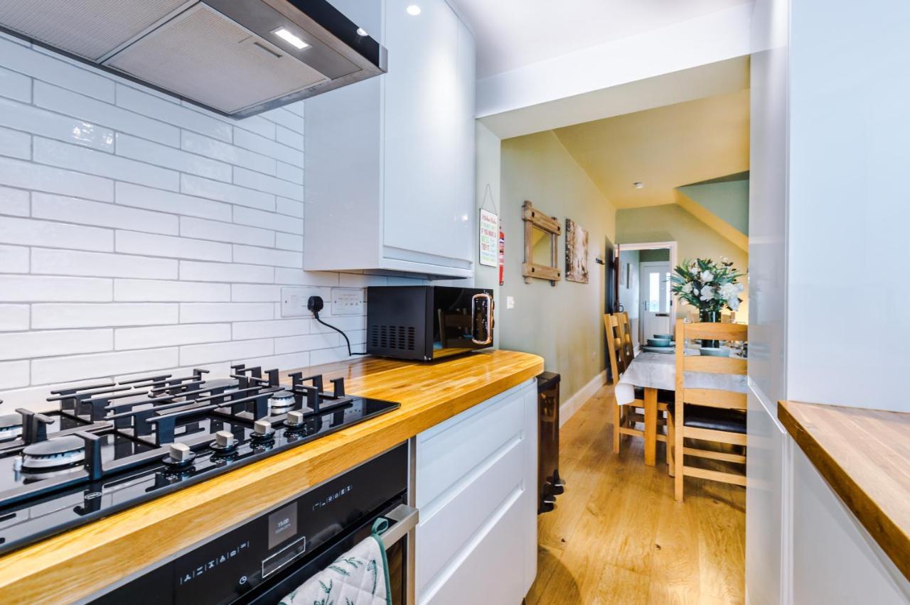 New! Gorgeous 2-Bed Home In Chester City Centre By 53 Degrees Property - Incredible Location, Ideal For Small Groups - Sleeps 6! Екстер'єр фото